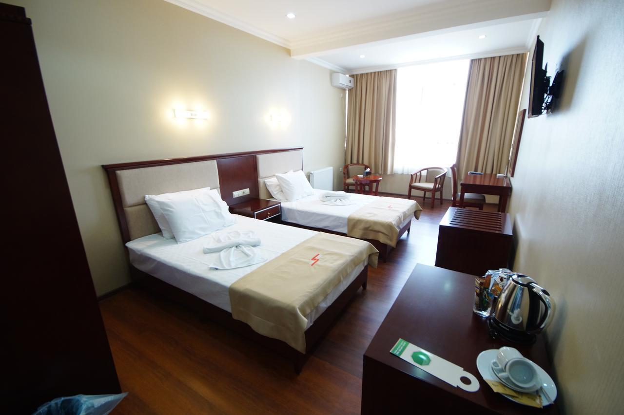 Hotel 725 Batumi Zewnętrze zdjęcie